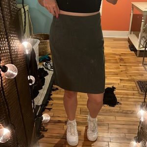 The limited pencil skirt good condition!